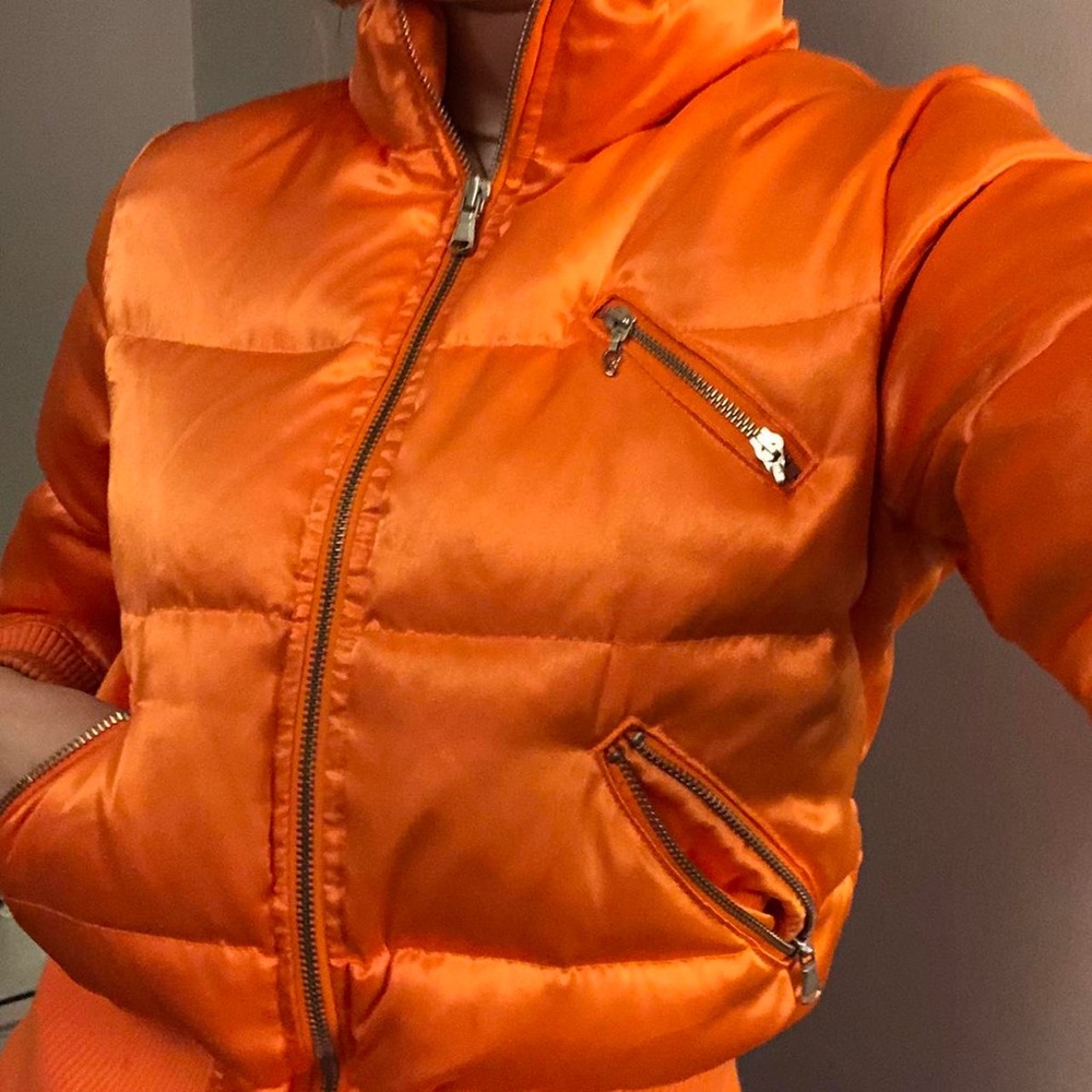 WORN ONCE. Vintage Express orange puffer jacket with zippers- size small 🧡